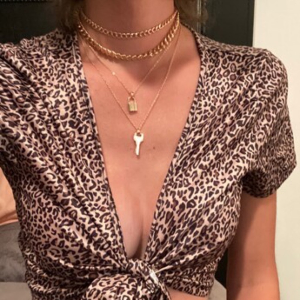 NEW 4pc lock & key gold chain necklace set - Picture 3 of 10